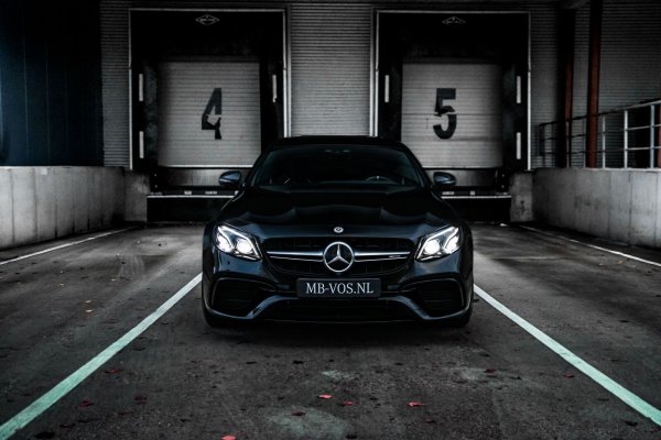Uitgelicht: Mercedes-Benz E-Klasse 63 S AMG 4-M Keramisch/Performance Stoelen/Carbon/Standkachel Aut9