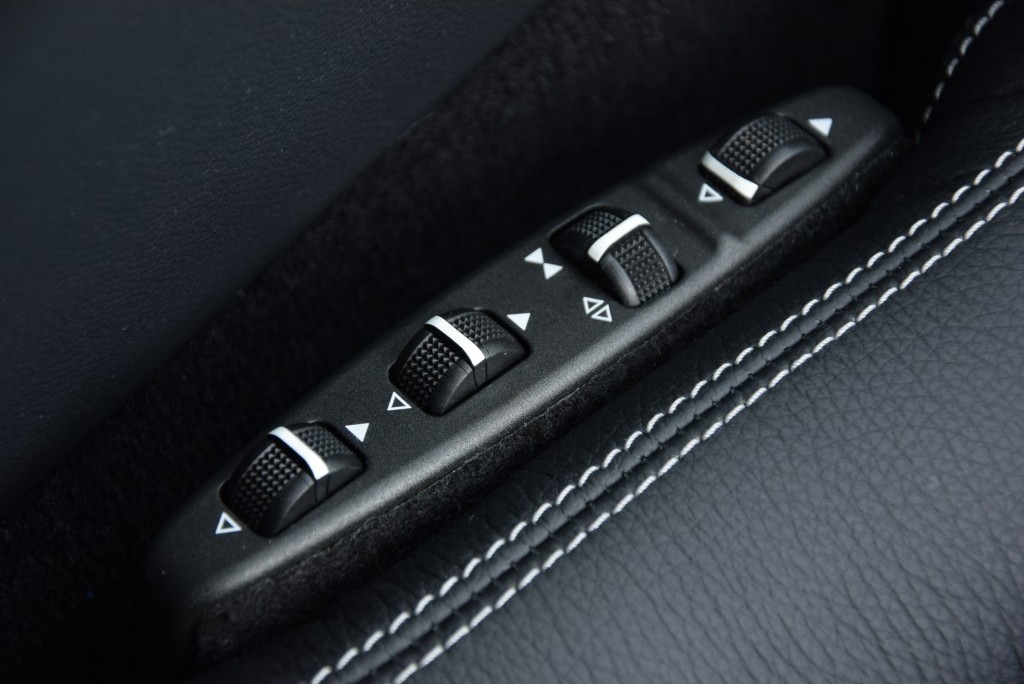 Mercedes-Benz CLS-Klasse 350 d Bluetec AMG Airmatic/ILS/Harman-Kardon Aut9 Foto 12