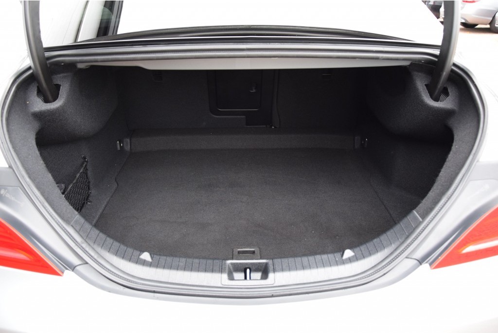 Mercedes-Benz CLA-Klasse 250 Panorama/Distronic/Leer/Com/Sound/ILS Aut7 Foto 20