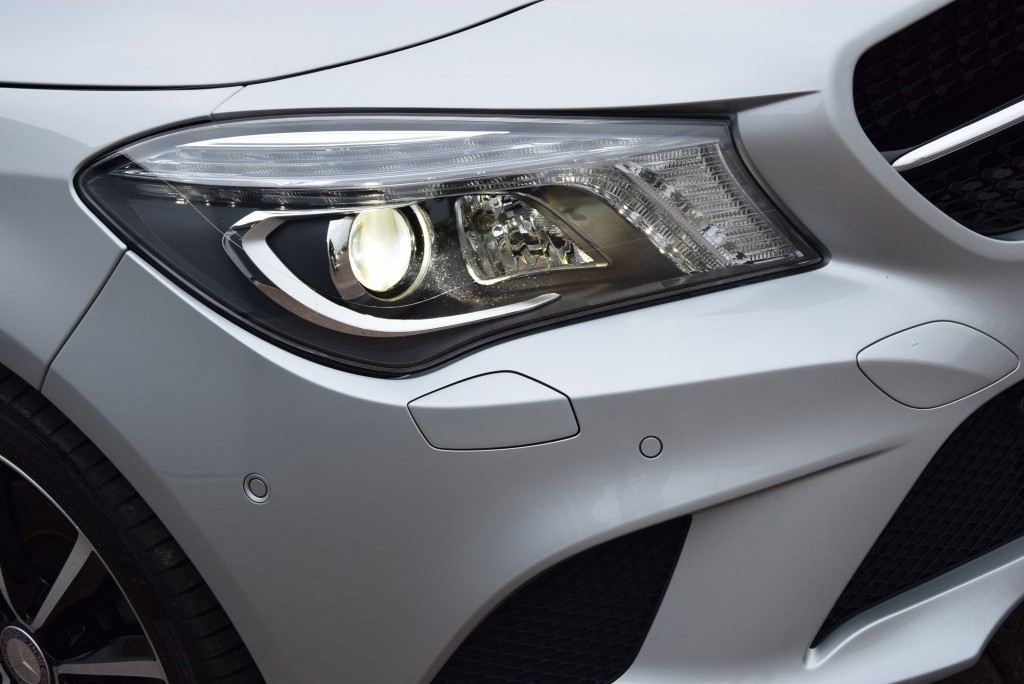 Mercedes-Benz CLA-Klasse 250 Panorama/Distronic/Leer/Com/Sound/ILS Aut7 Foto 23