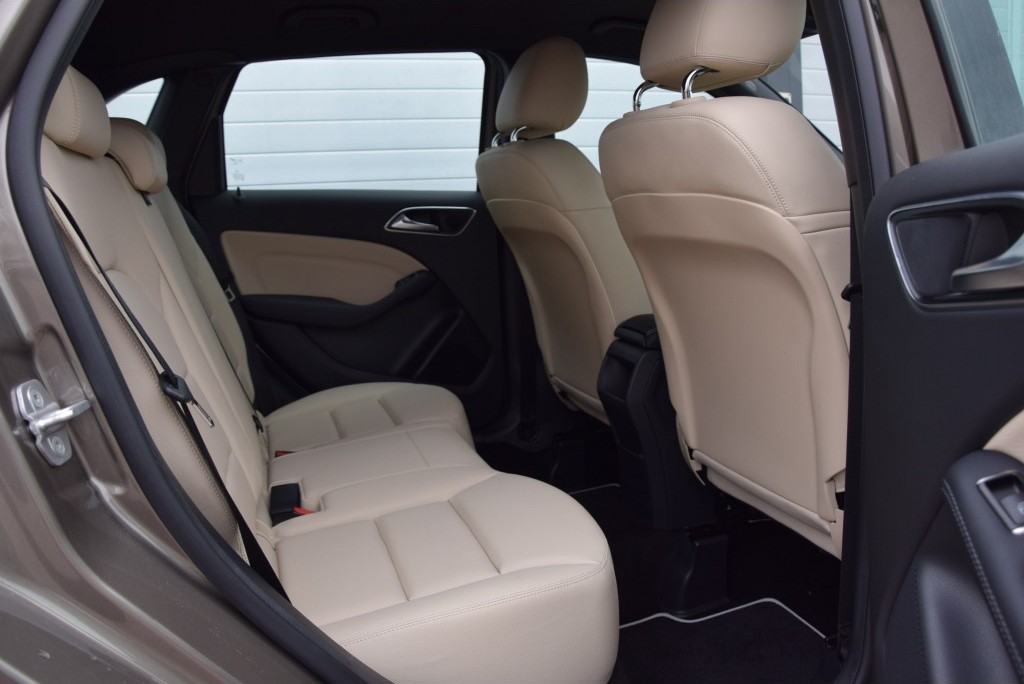 Mercedes-Benz B-Klasse 200 Sport Ambition/Leer/Xenon Aut7 Foto 4