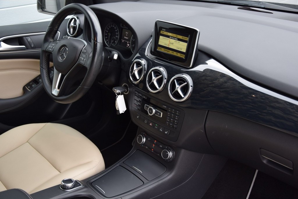 Mercedes-Benz B-Klasse 200 Sport Ambition/Leer/Xenon Aut7 Foto 5