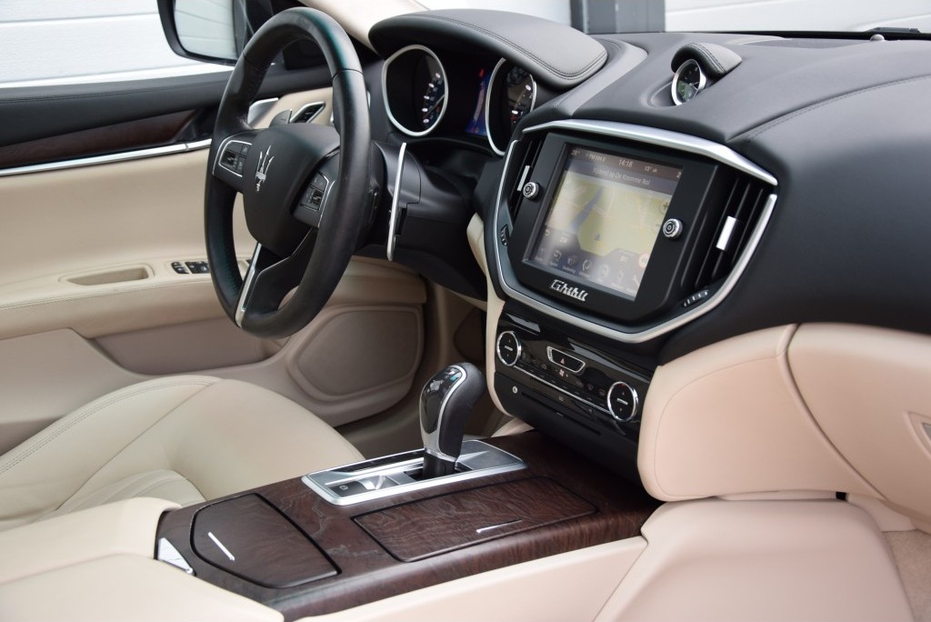 Maserati Ghibli 3.0 D Aut Nappaleder Exclusief / Schuifdak Foto 4