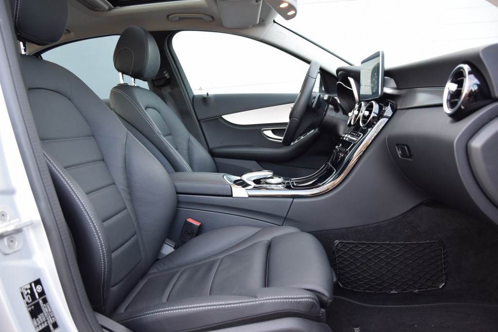 Mercedes-Benz C-Klasse 200 Avantgarde Leer/Dak/Com/ILS/360-cam Aut7 Foto 3