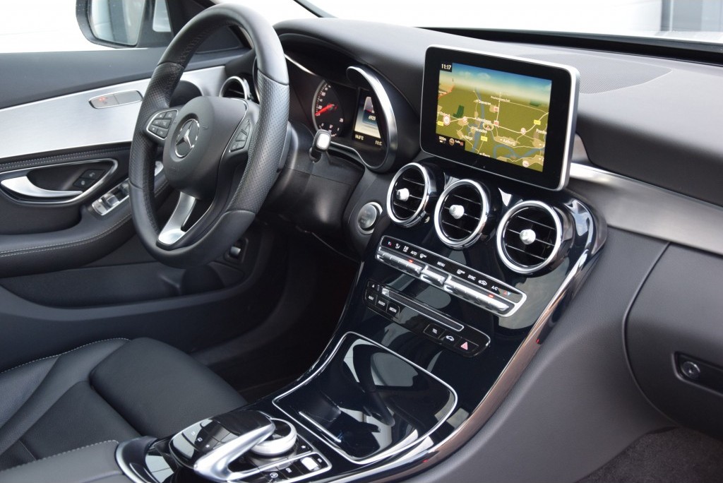 Mercedes-Benz C-Klasse 200 Avantgarde Leer/Dak/Com/ILS/360-cam Aut7 Foto 6