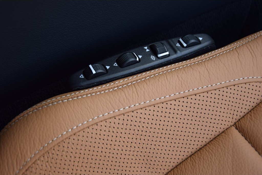 Mercedes-Benz E-Klasse Coupé 200 Coupe AMG Panorama Leer/Com/360-cam Aut7 Foto 14