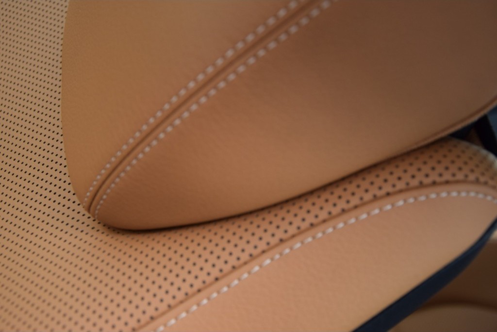 Mercedes-Benz E-Klasse Coupé 200 Coupe AMG Panorama Leer/Com/360-cam Aut7 Foto 17