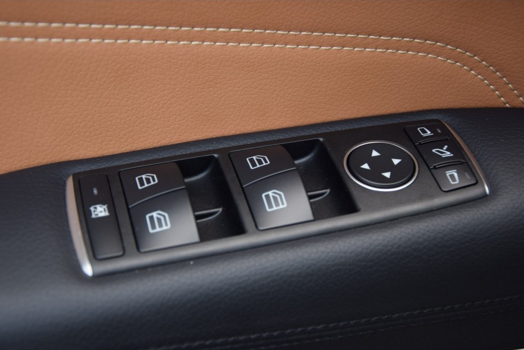 Mercedes-Benz E-Klasse Coupé 200 Coupe AMG Panorama Leer/Com/360-cam Aut7 Foto 20