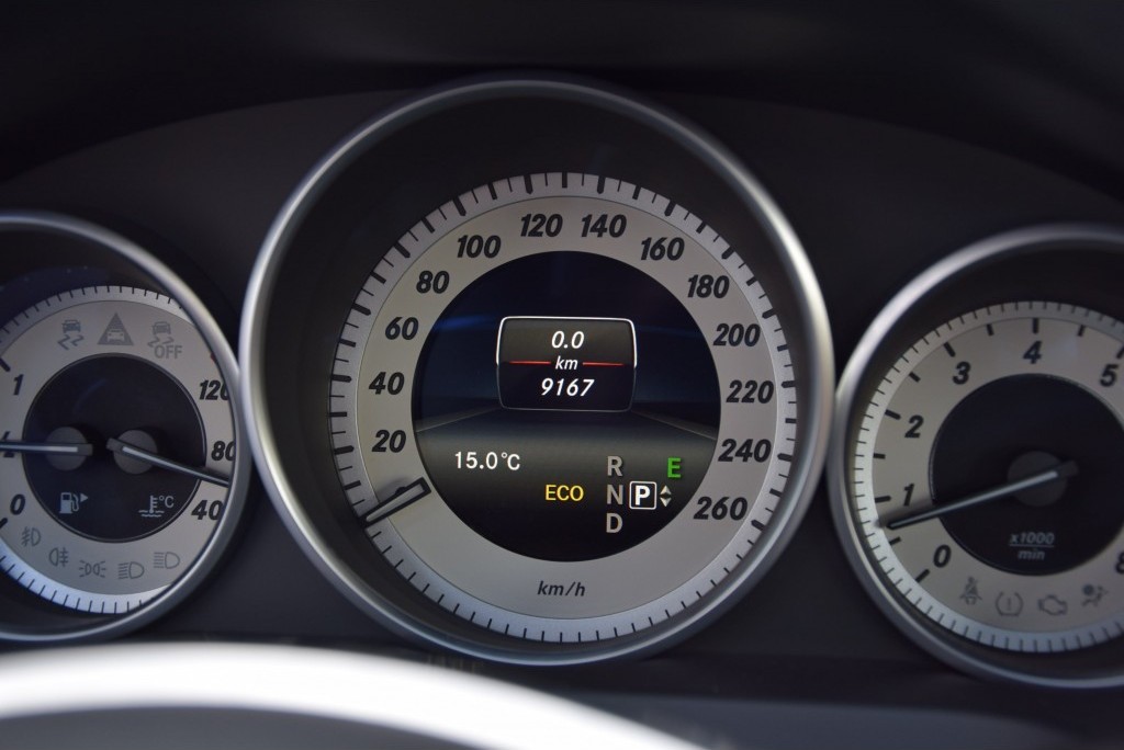 Mercedes-Benz E-Klasse Coupé 200 Coupe AMG Panorama Leer/Com/360-cam Aut7 Foto 6