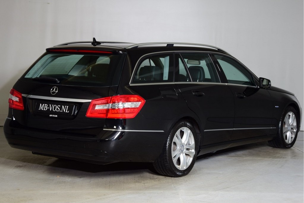 Mercedes-Benz E-Klasse Estate 2.2 200 Cdi Avantgarde Nav/ILS/Stoelverwarming Aut5 Foto 2
