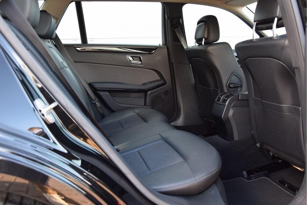 Mercedes-Benz E-Klasse Estate 2.2 200 Cdi Avantgarde Nav/ILS/Stoelverwarming Aut5 Foto 4