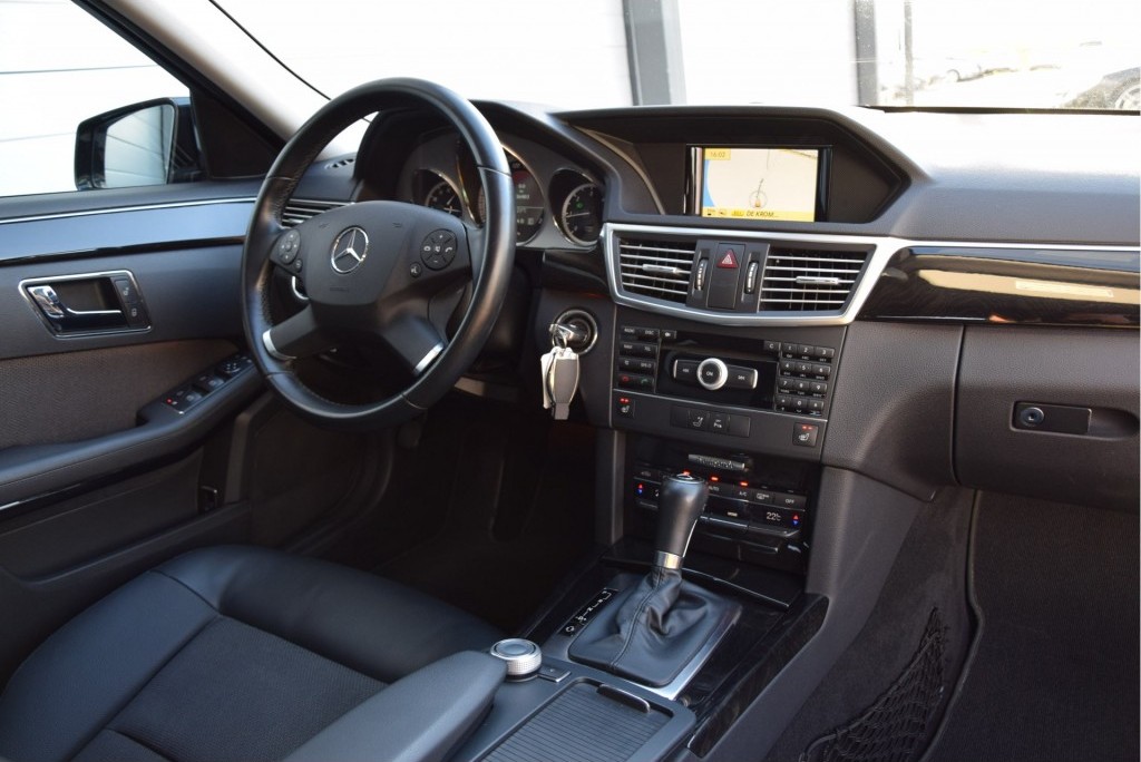 Mercedes-Benz E-Klasse Estate 2.2 200 Cdi Avantgarde Nav/ILS/Stoelverwarming Aut5 Foto 6