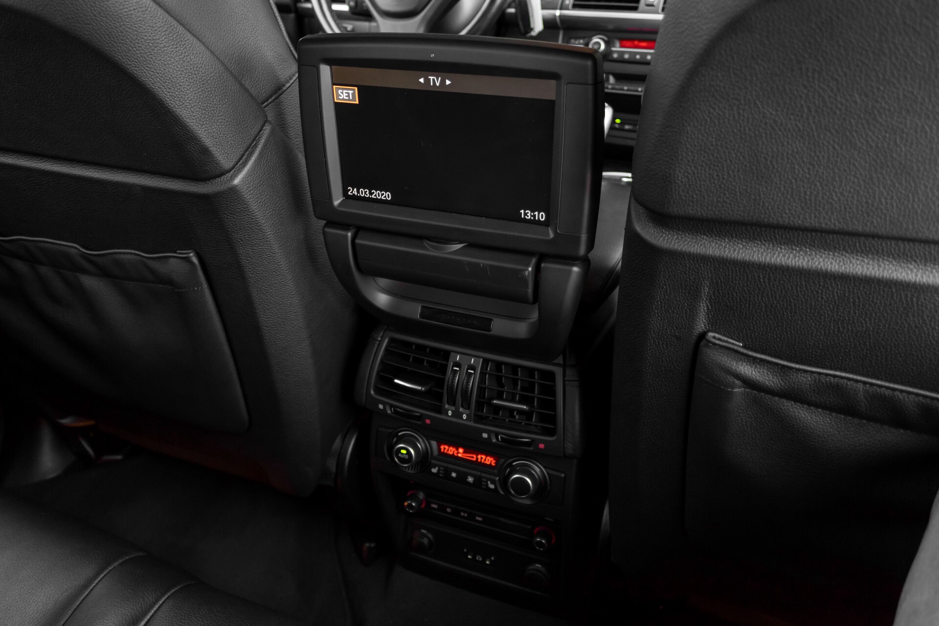BMW X6 4.4i M Pano/Adaptive Drive/HUD/Keyless/360camera/TV/Drivers Pack/Entertainment/Shadowline Aut6 Foto 42