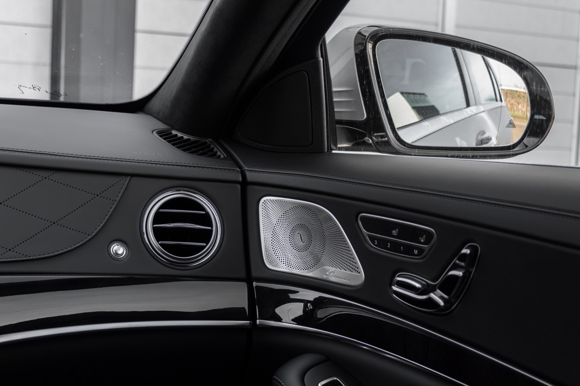 Mercedes-Benz S-Klasse 350 Bluetec 4-M AMG Plus Exclusive Distronic/Keyless/Panorama Aut7 Foto 46