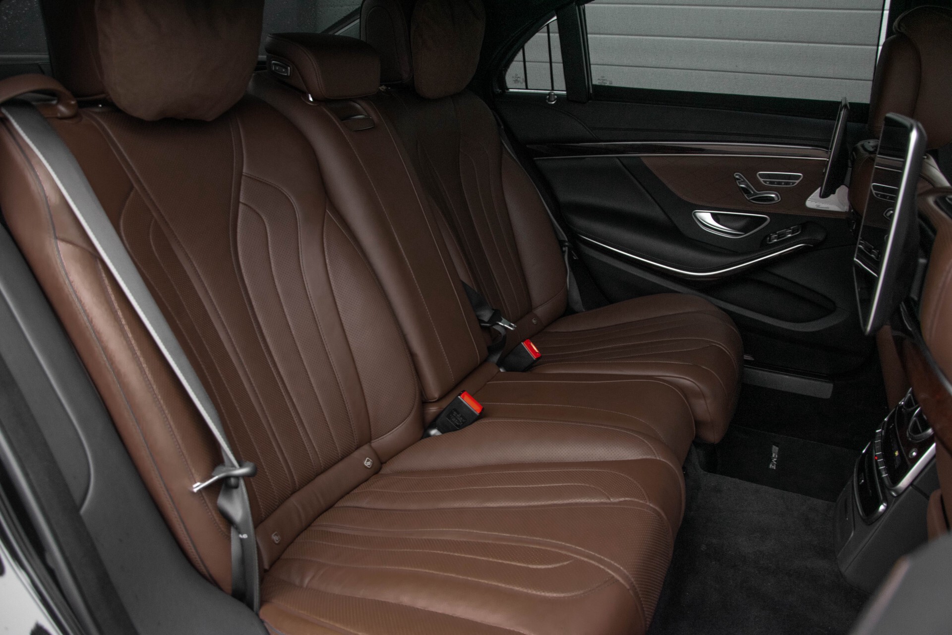 Mercedes-Benz S-Klasse 560 4-M Lang AMG Plus Exclusive Entertainment/Massage Aut9 Foto 4