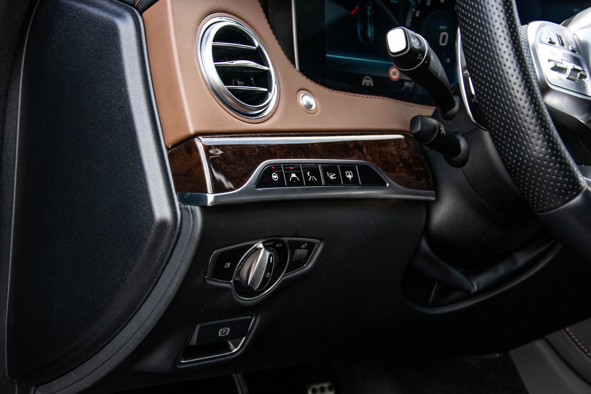 Mercedes-Benz S-Klasse 560 4-M Lang AMG Plus Exclusive Entertainment/Massage Aut9 Foto 41