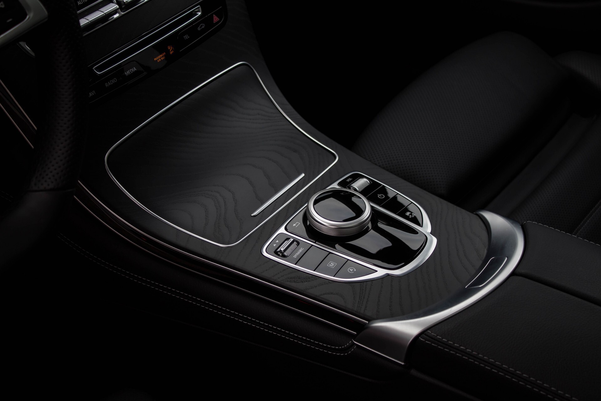 Mercedes-Benz GLC 300 4-AMG Panorama Distronic/Keyless/Burmester/Memory/Night Aut9 Foto 22