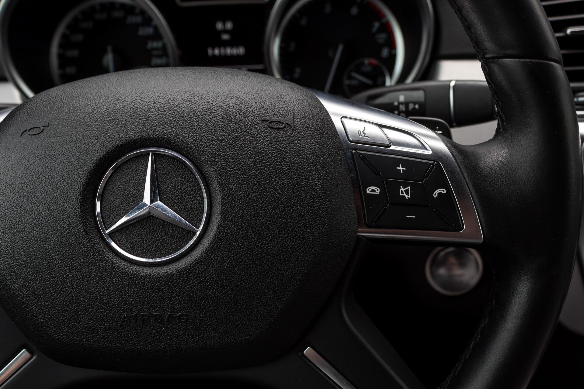Mercedes-Benz M-Klasse 350 AMG 4-M Panorama/Keyless/Harman-Kardon/Camera/Trekhaak Aut7 Foto 16
