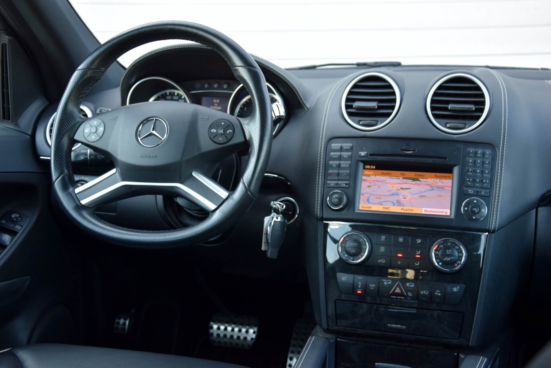 Mercedes-Benz M-Klasse 350 4-M Grand Edition Aut7 Foto 6
