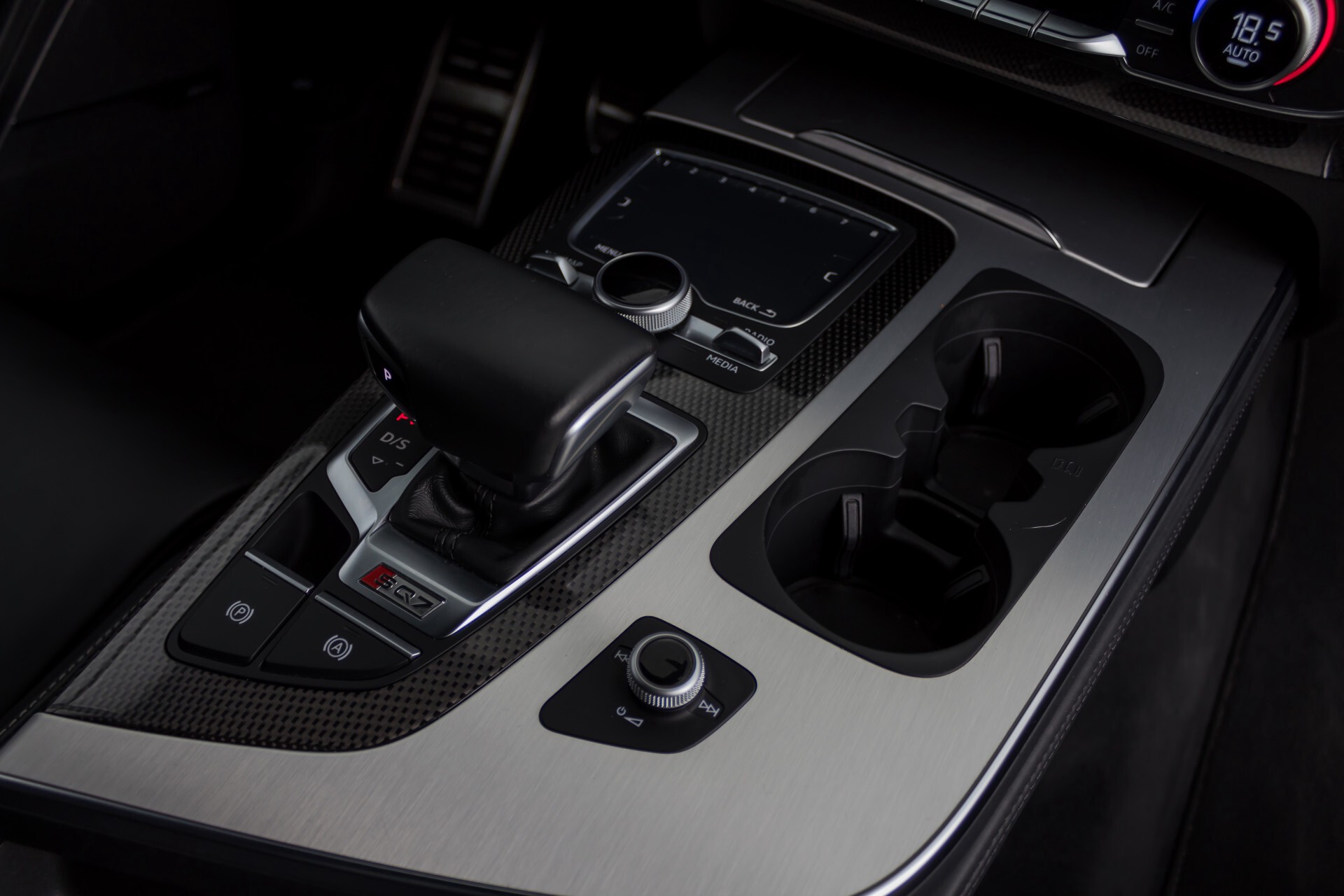 Audi Q7 4.0 TDI SQ7 435pk Quattro Full Options Grijs Kenteken Aut8 Foto 31