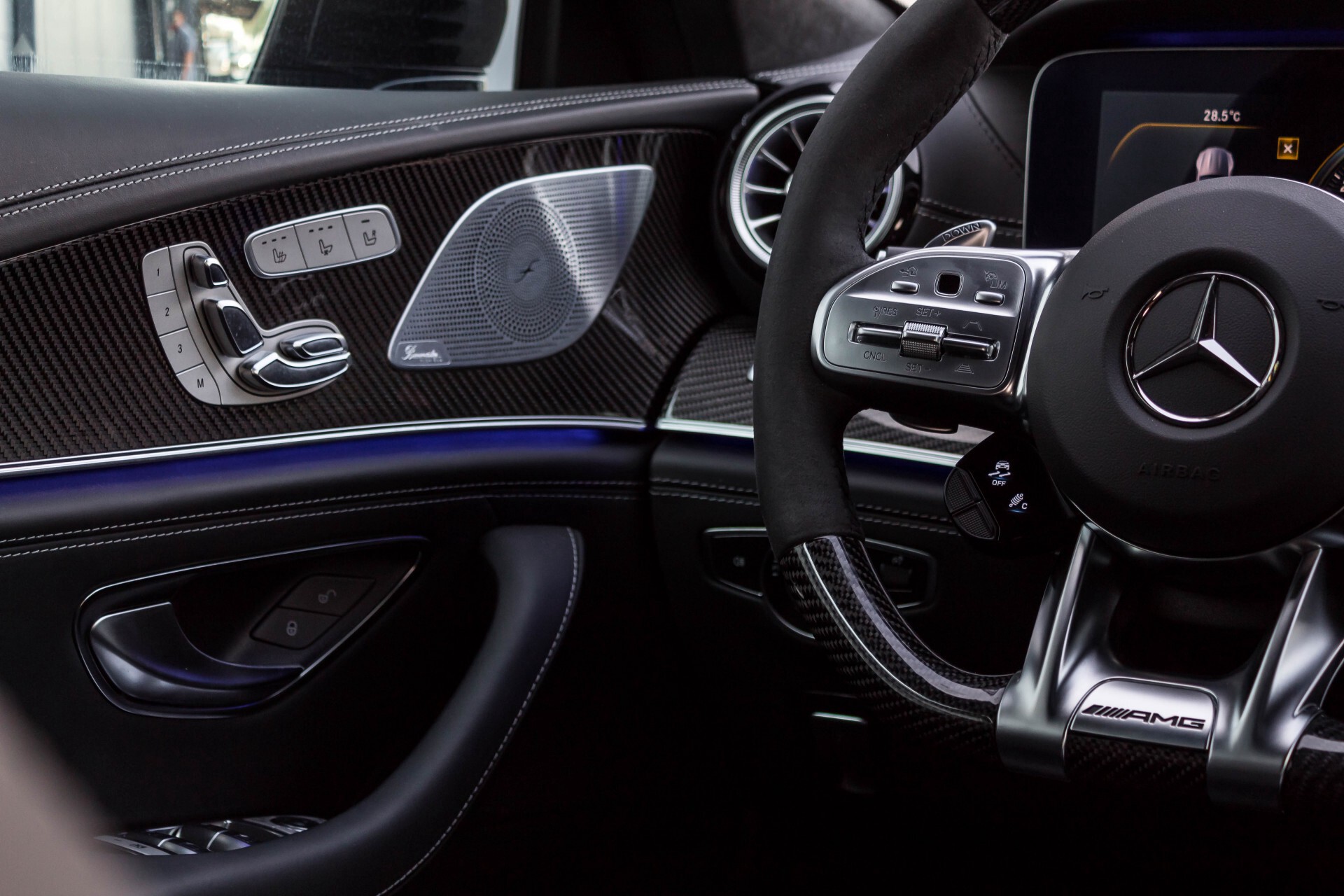 Mercedes-Benz AMG GT 4-Door Coupe 63 S 4+ Ceramic/Designo/Carbon/Burmester 3D/TV/Massage Aut9 Foto 19