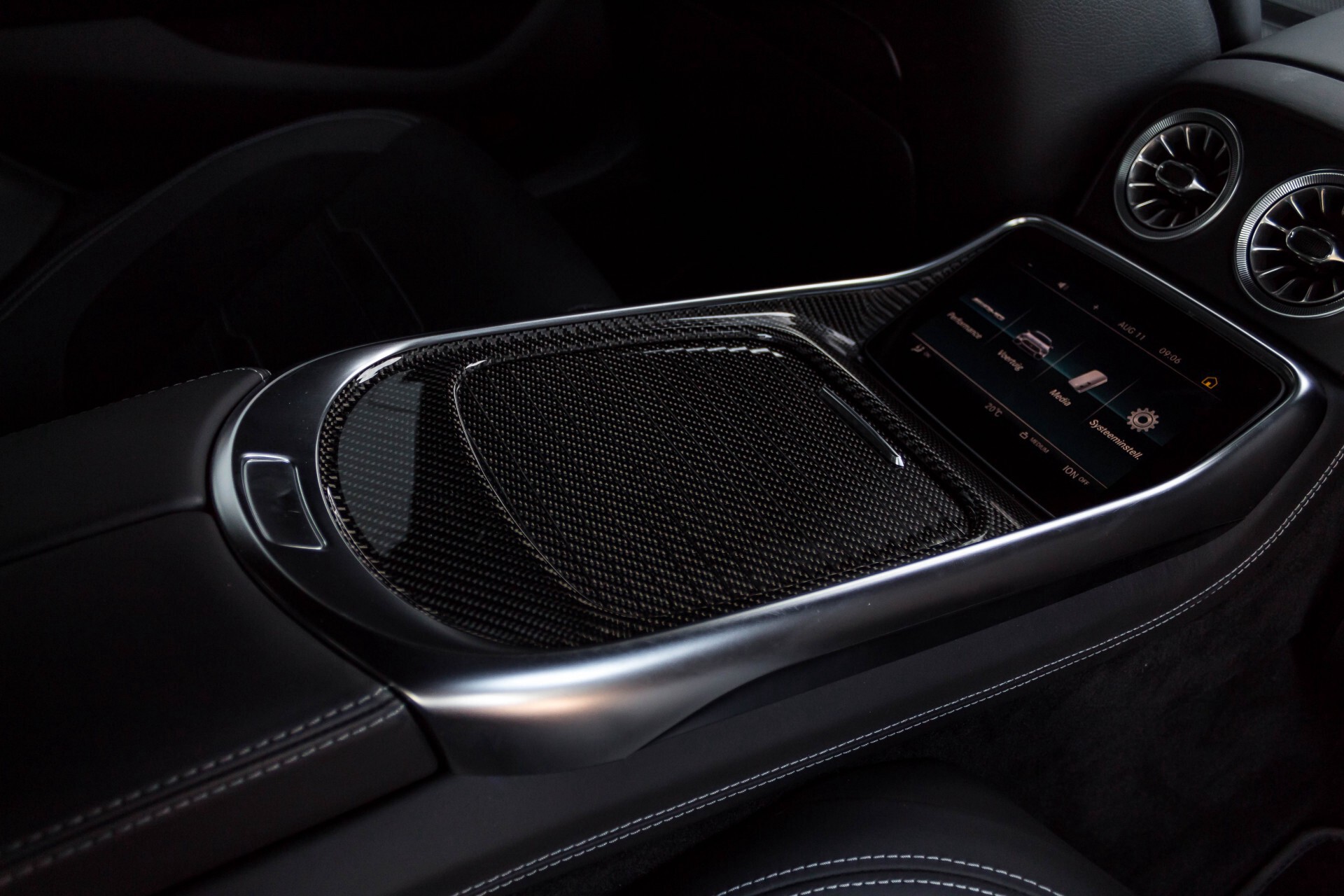 Mercedes-Benz AMG GT 4-Door Coupe 63 S 4+ Ceramic/Designo/Carbon/Burmester 3D/TV/Massage Aut9 Foto 27