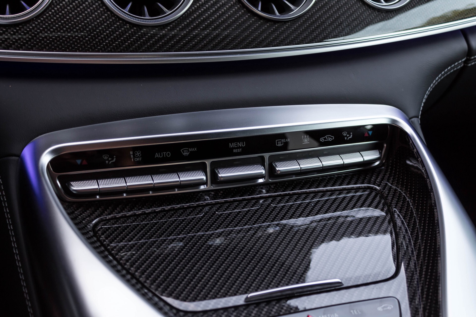 Mercedes-Benz AMG GT 4-Door Coupe 63 S 4+ Ceramic/Designo/Carbon/Burmester 3D/TV/Massage Aut9 Foto 50