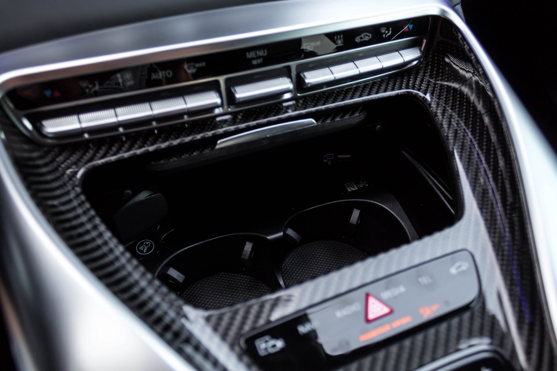 Mercedes-Benz AMG GT 4-Door Coupe 63 S 4+ Ceramic/Designo/Carbon/Burmester 3D/TV/Massage Aut9 Foto 52