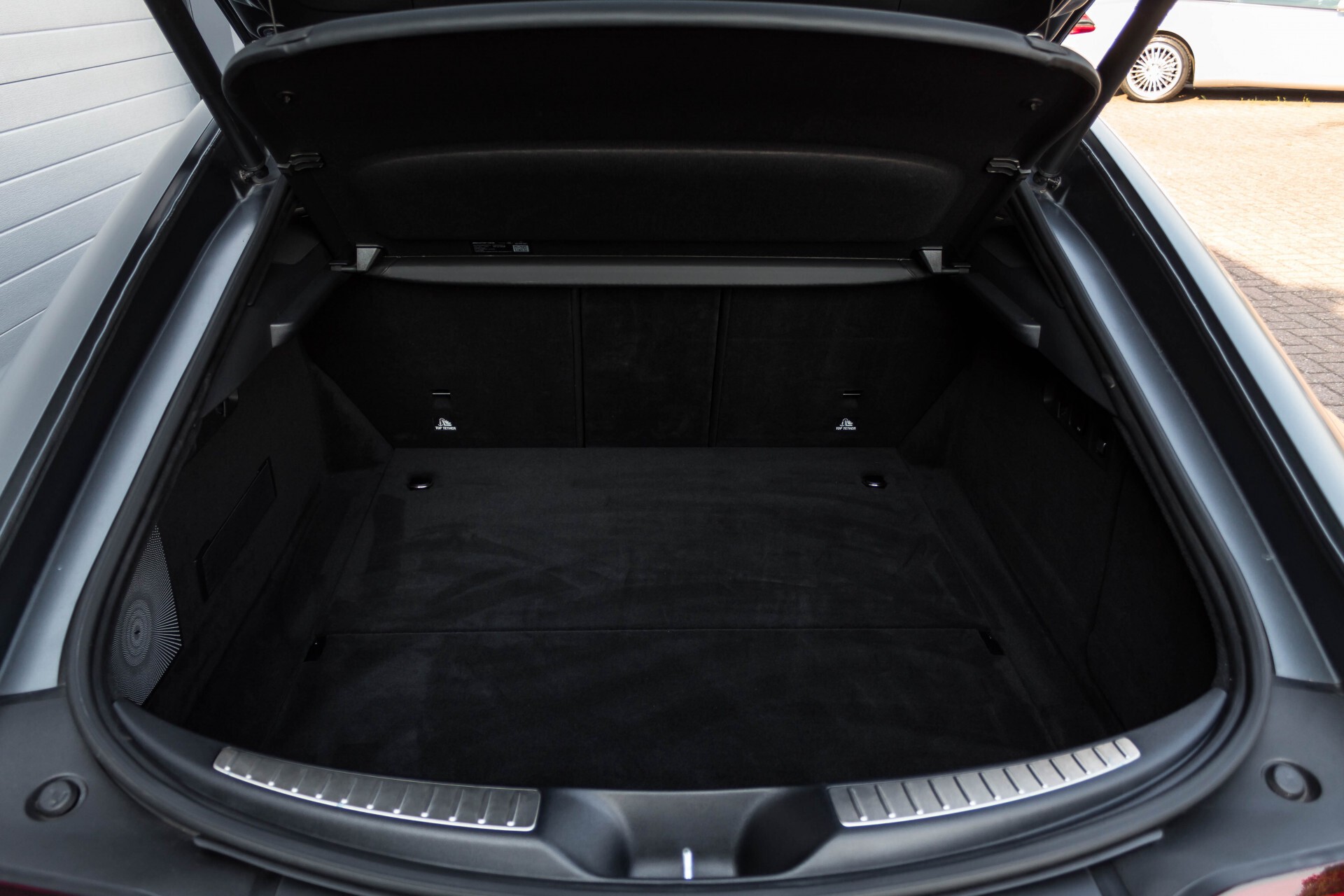 Mercedes-Benz AMG GT 4-Door Coupe 63 S 4+ Ceramic/Designo/Carbon/Burmester 3D/TV/Massage Aut9 Foto 70