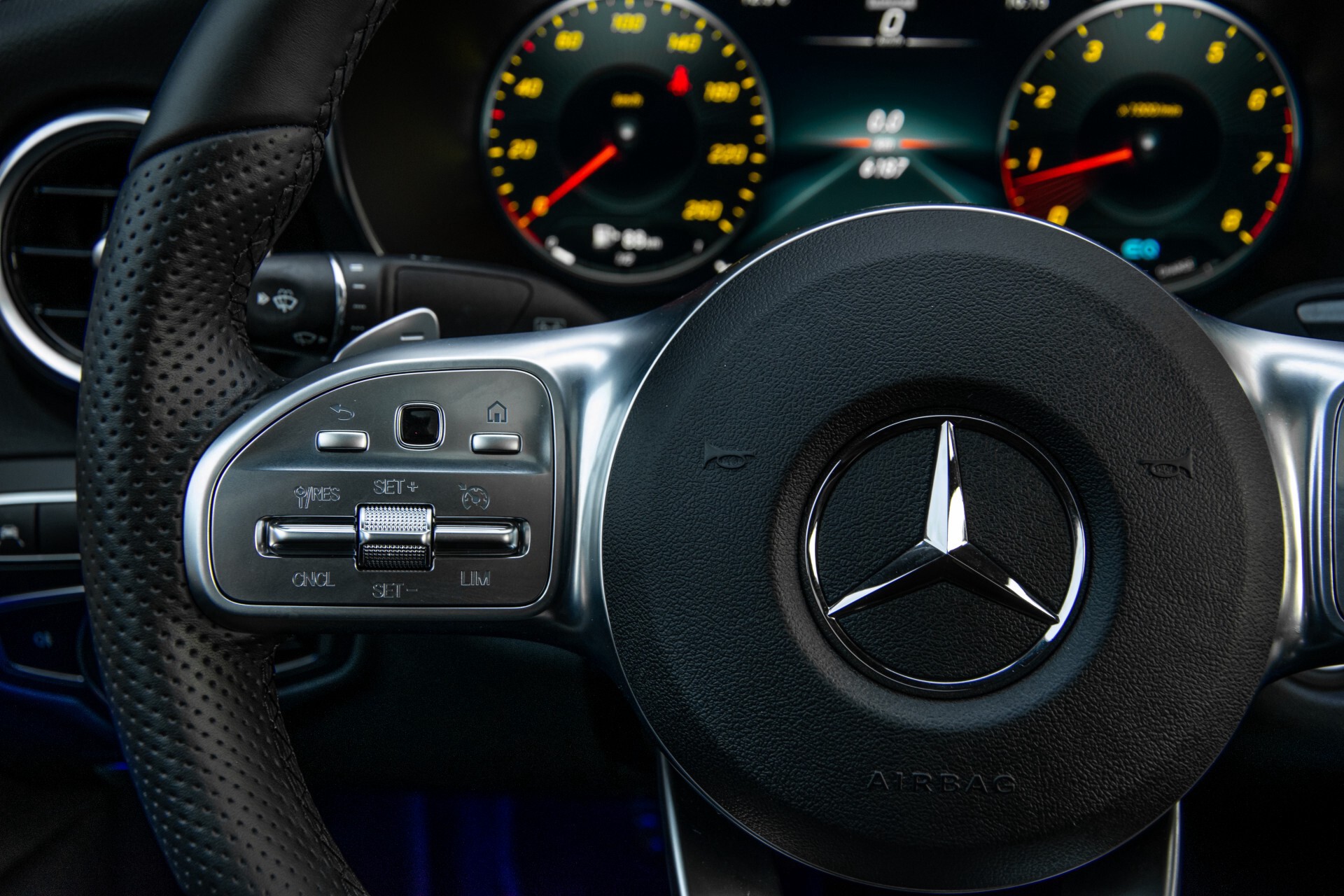 Mercedes-Benz C-Klasse Coupé 300 AMG Night Panorama Burmester/Assistentiepakket/Memory/MBUX/Camera Aut9 Foto 9