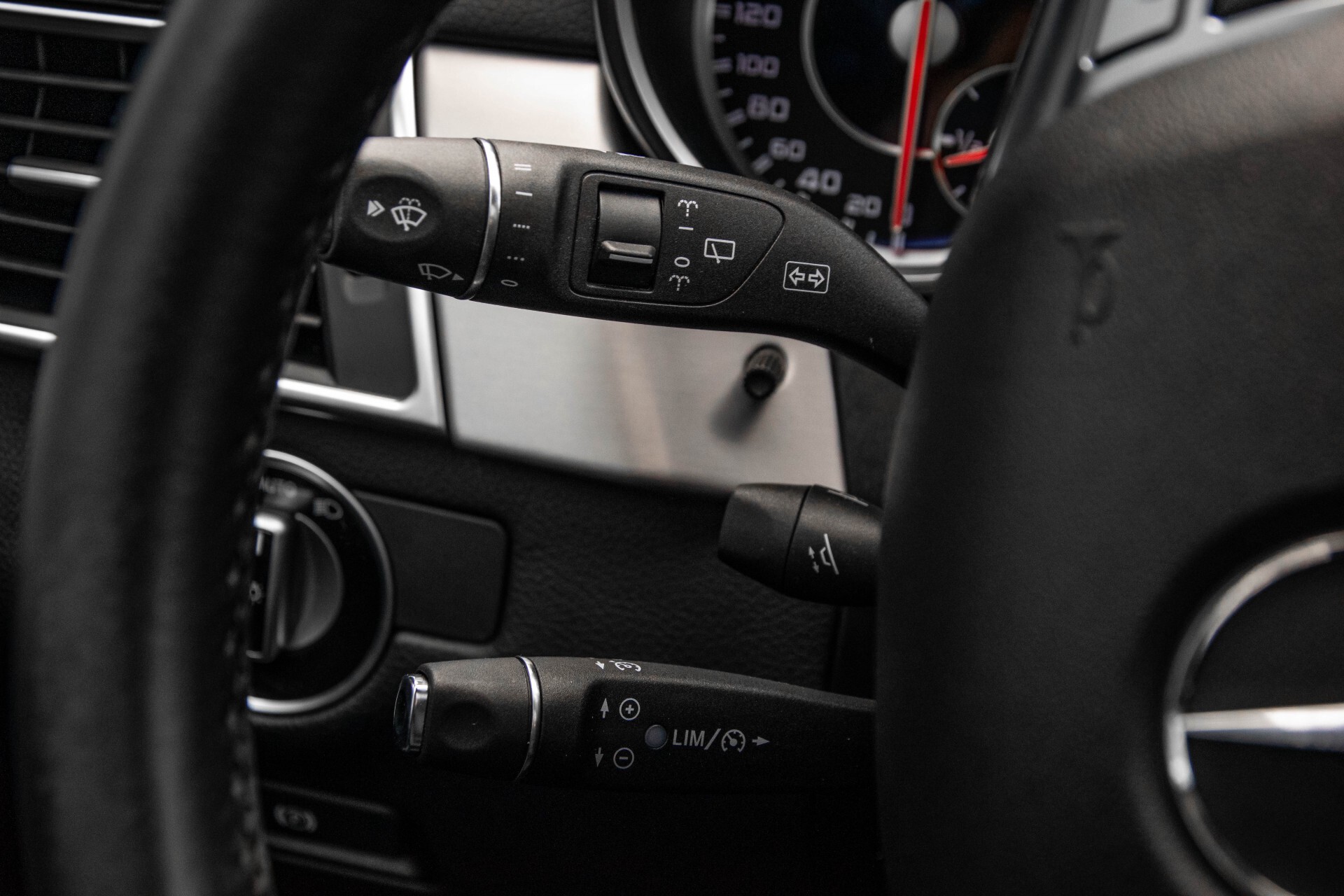 Mercedes-Benz M-Klasse 63 AMG Performance 4-M Panorama/Standkachel/Camera/Active Curve System/Harman-Kardon Aut7 Foto 11