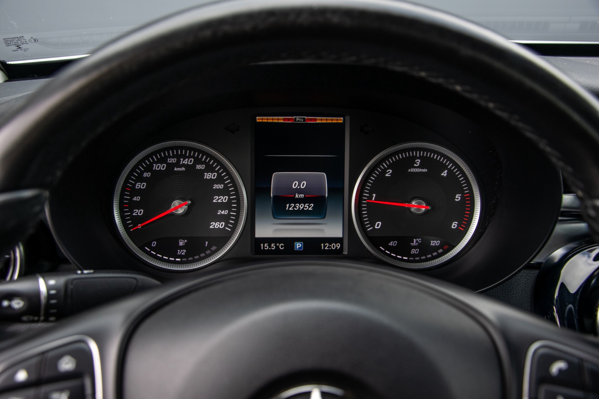 Mercedes-Benz C-Klasse 180 Bluetec Lease Edition Intelligent Light System/Cruise Control/Navi Foto 11