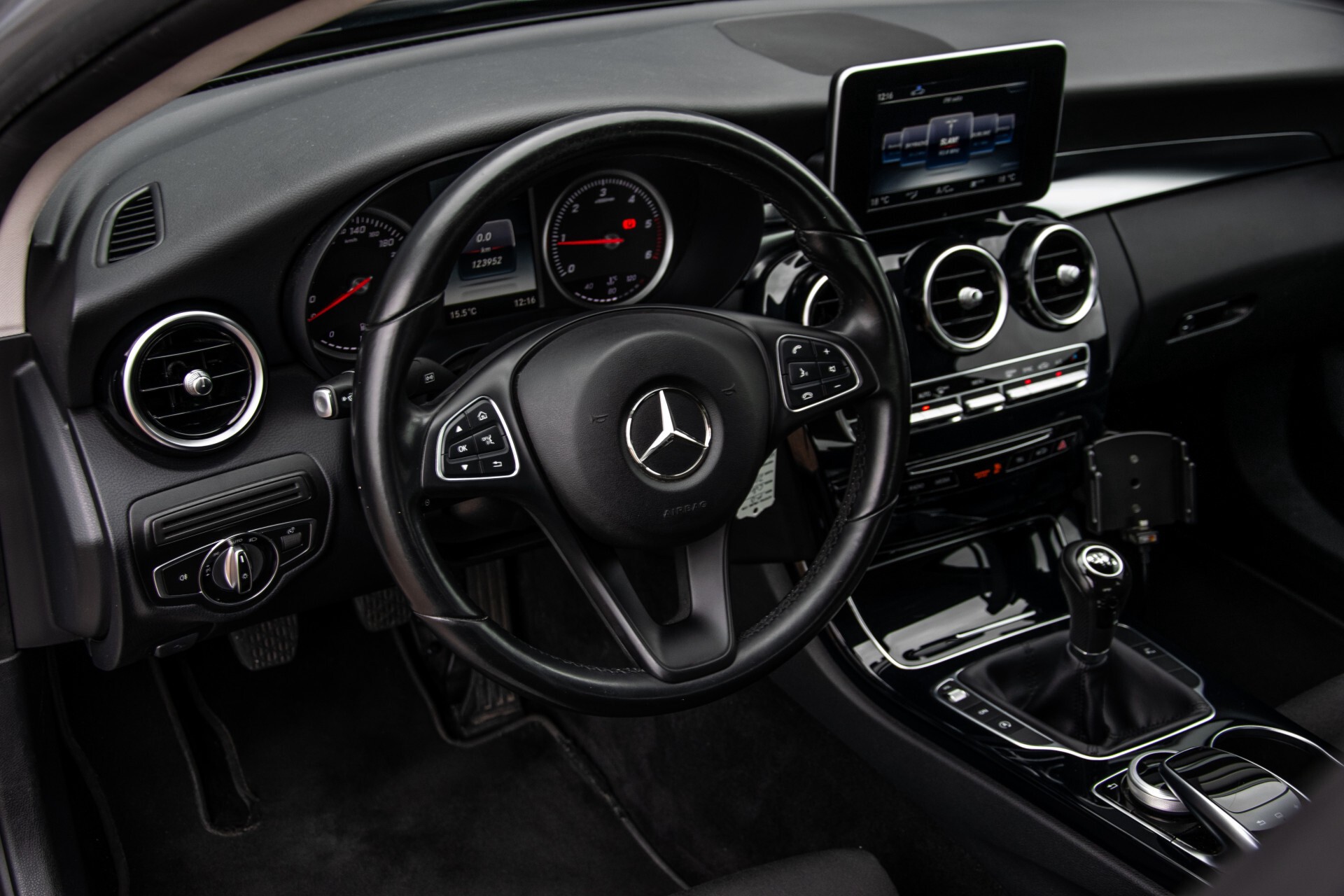 Mercedes-Benz C-Klasse 180 Bluetec Lease Edition Intelligent Light System/Cruise Control/Navi Foto 13