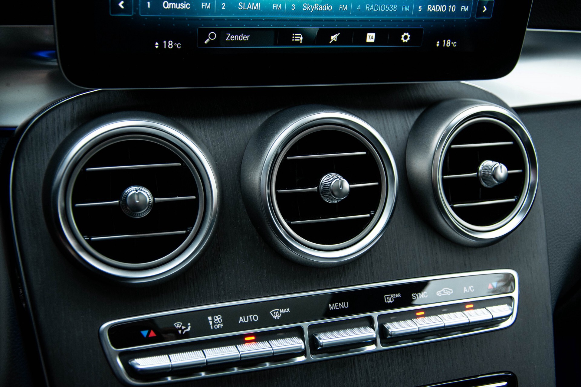 Mercedes-Benz GLC 200 4-M AMG Night/Panorama/Distronic Pro/Burmester/360camera/Exclusive Aut9 Foto 20
