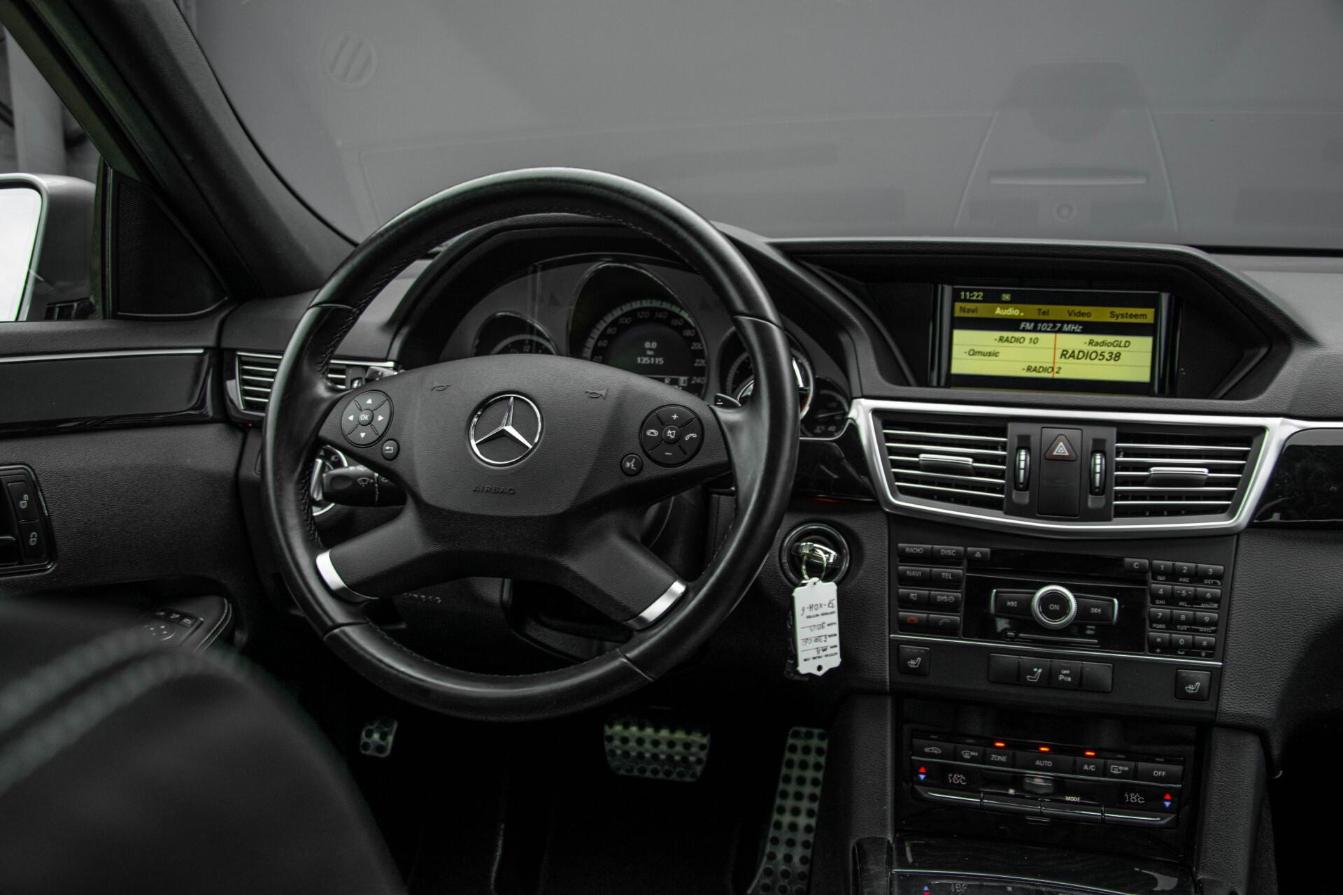 Mercedes-Benz E-Klasse 350 Cdi AMG 4-Matic Distronic/Schuifdak/Comand/ILS/Leer/Weg-trekhaak Aut7 Foto 7