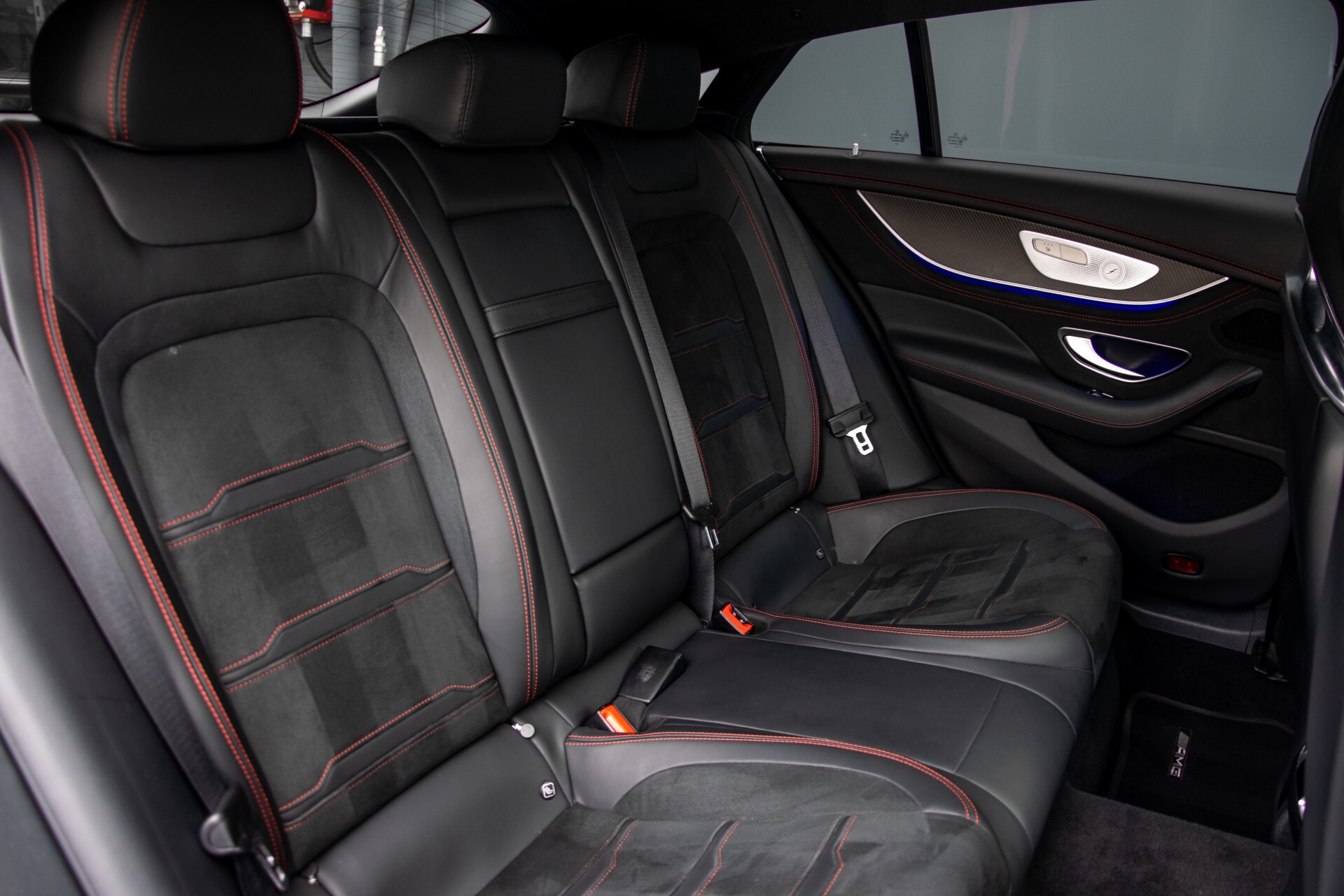 Mercedes-Benz AMG GT 4-Door Coupe 63 S 4M+ Keramisch/Full Carbon/Aerodynamica/Burmester 3D/TV/Performance stoelen/Standkachel Aut9 Foto 4