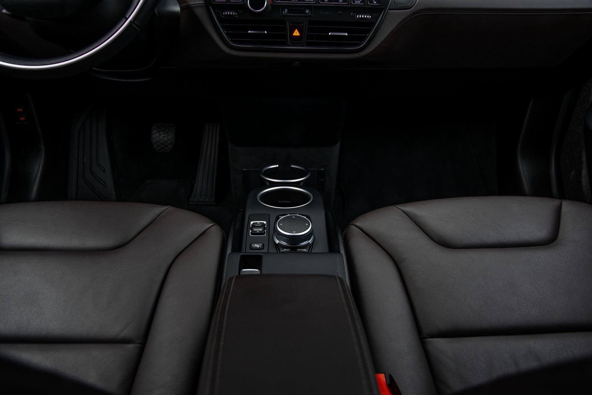 BMW i3 S Executive Edition 120Ah 42 kWh NP€55689/Panorama/20"/Verw-stln/Keyless Foto 39