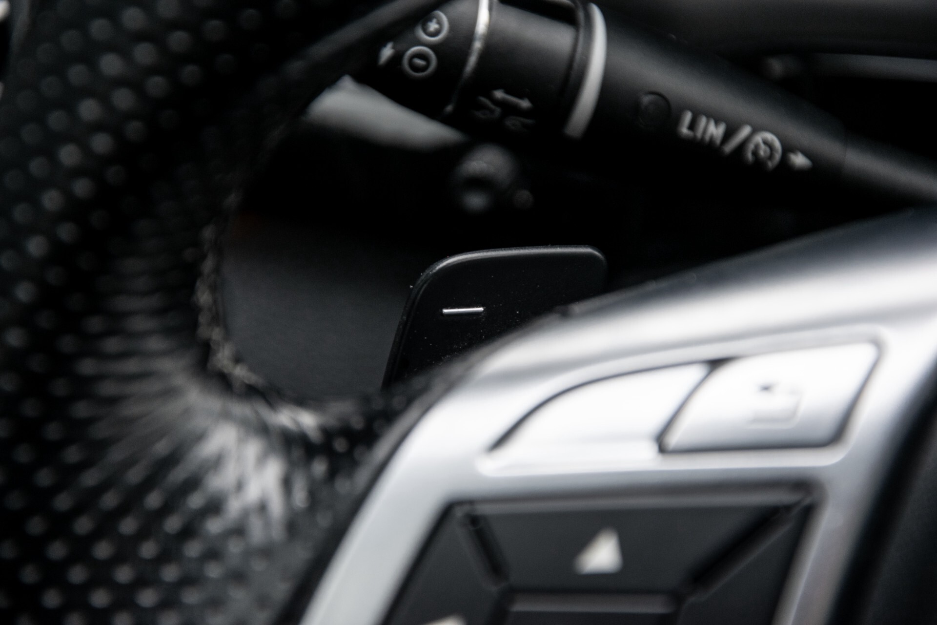 Mercedes-Benz E-Klasse 350 Cdi AMG Distronic/Keyless/Panorama/Comand/Sound/Mem/19" Aut7 Foto 11