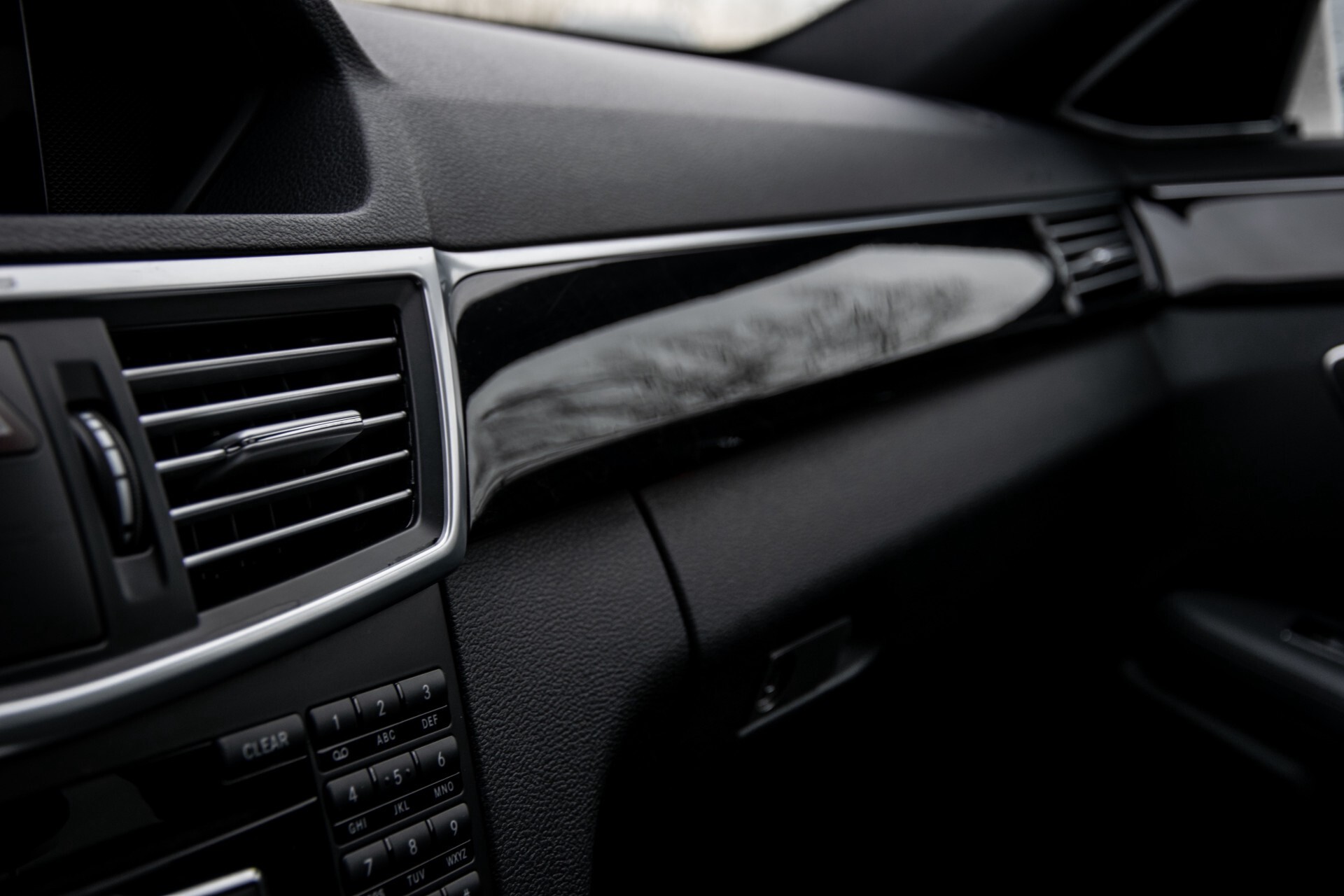 Mercedes-Benz E-Klasse 350 Cdi AMG Distronic/Keyless/Panorama/Comand/Sound/Mem/19" Aut7 Foto 25