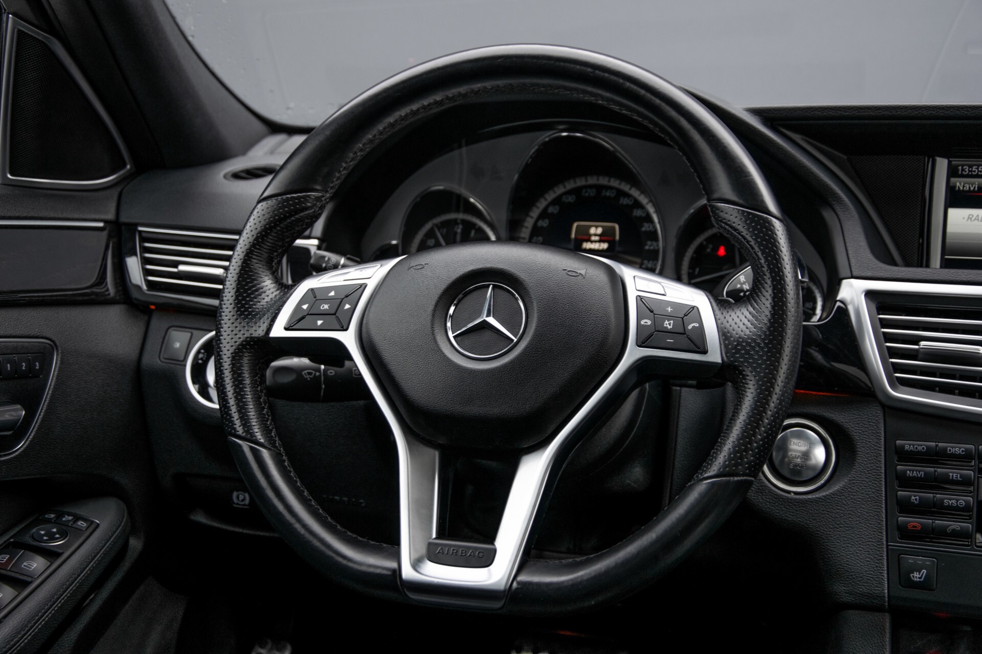 Mercedes-Benz E-Klasse 350 Cdi AMG Distronic/Keyless/Panorama/Comand/Sound/Mem/19" Aut7 Foto 8