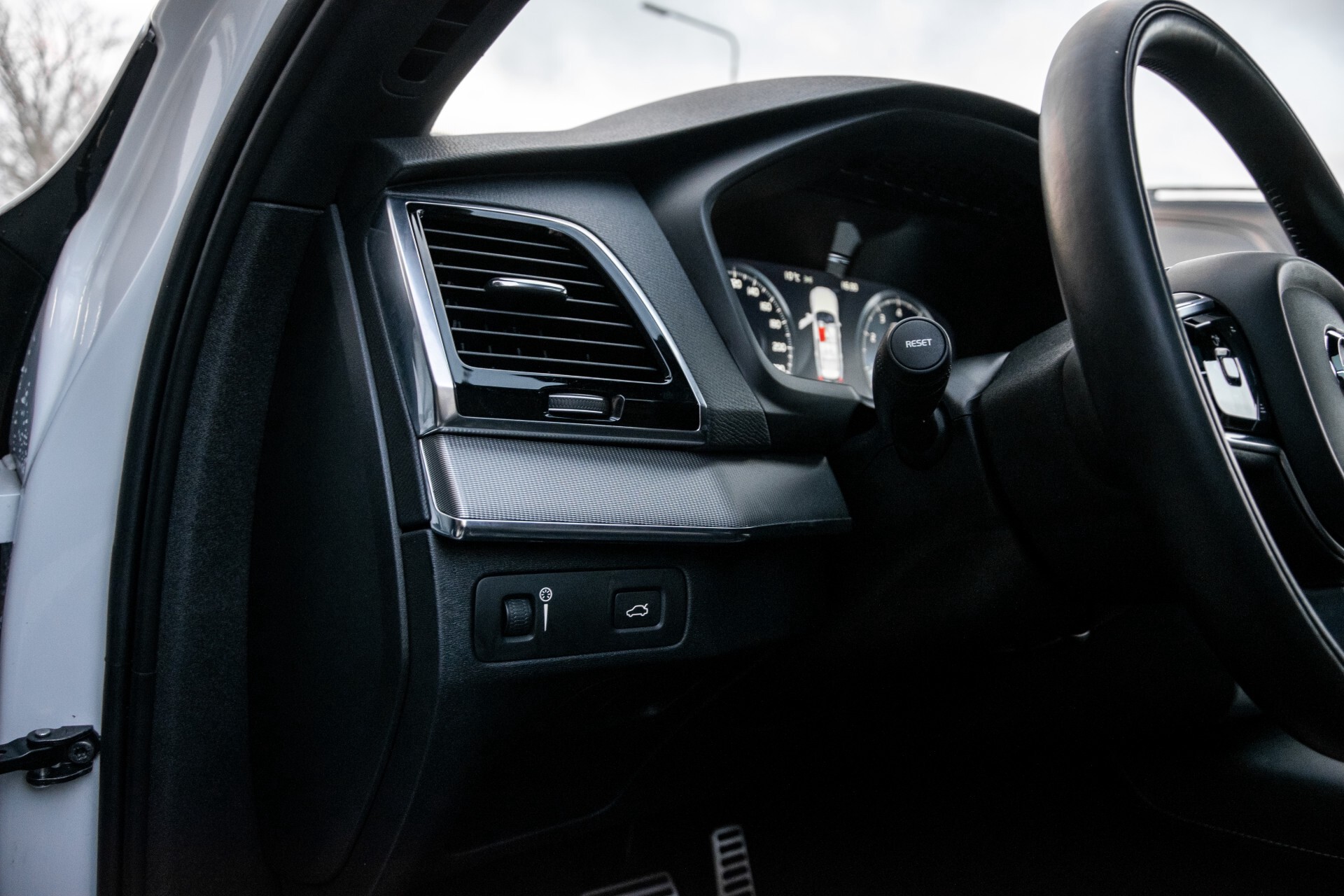 Volvo XC90 2.0 T6 AWD R-Design Panorama/Keyless/B&W/ACC/Standkachel/22" Aut8 Foto 27