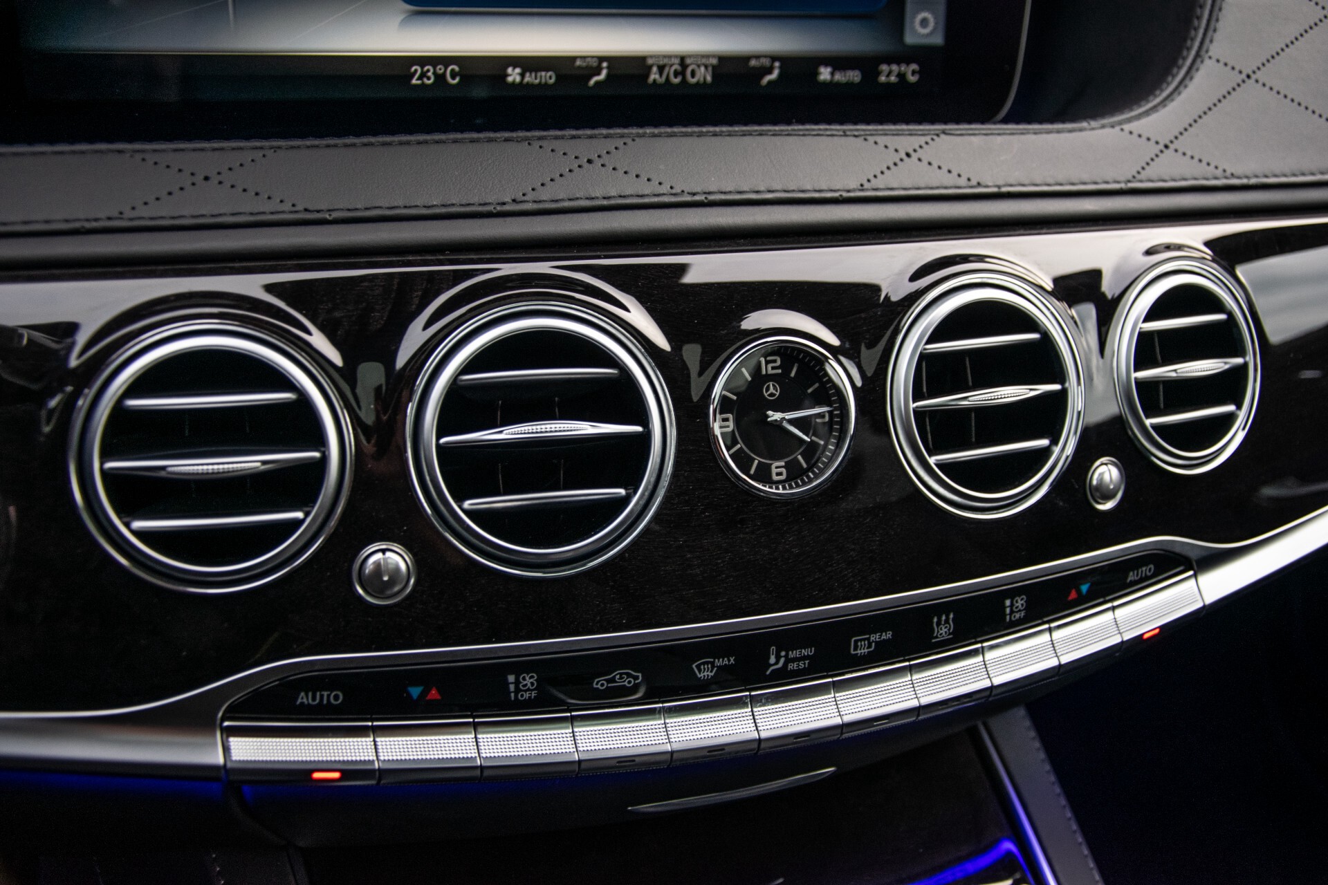 Mercedes-Benz S-Klasse 560 4-M Lang AMG Exclusive/Standkachel/Massage/Distronic/Entertainment Aut9 Foto 35