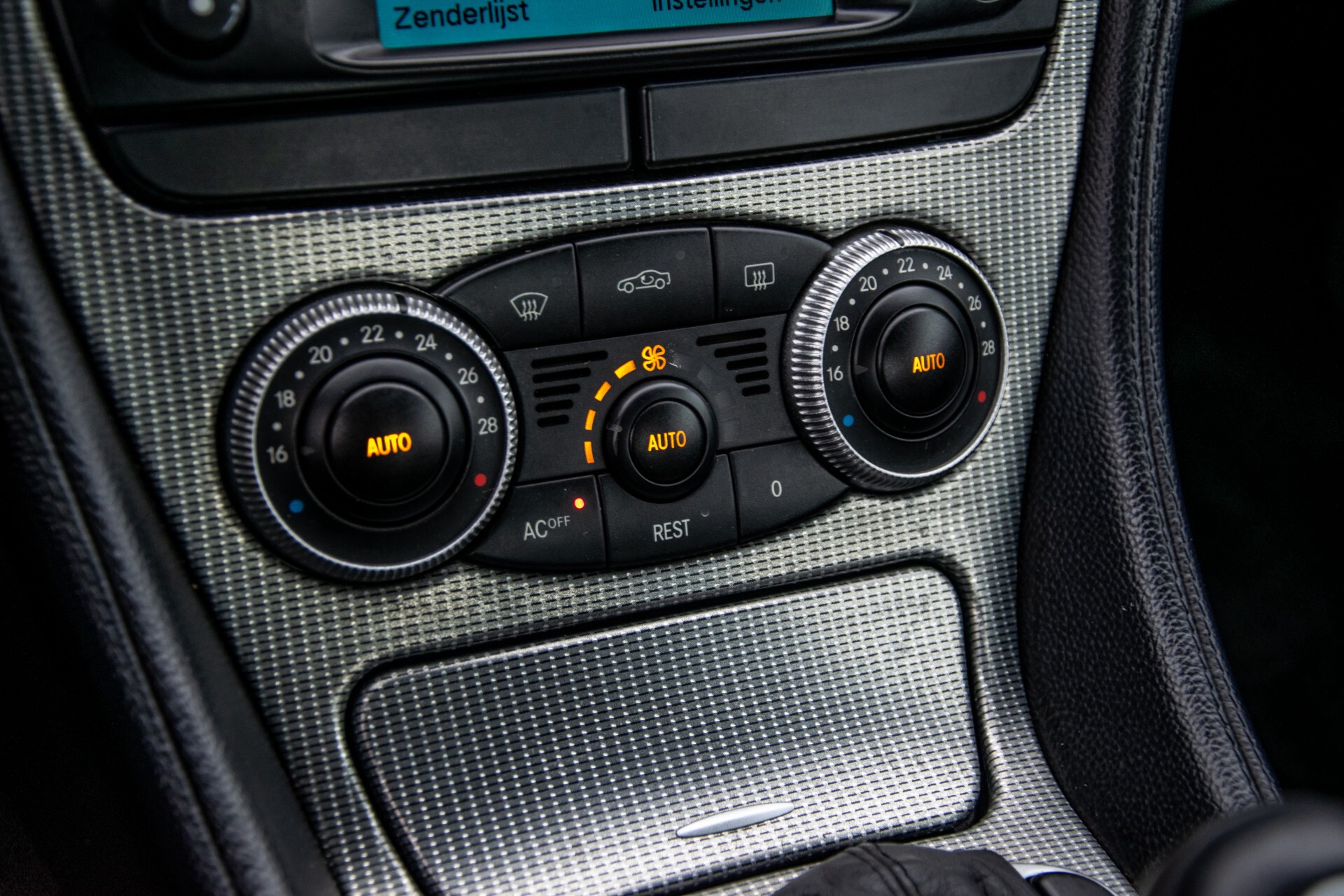 Mercedes-Benz SL-Klasse 500 Brabus uitlaatsysteem/velgen/grille/stuur Aut5 Foto 25