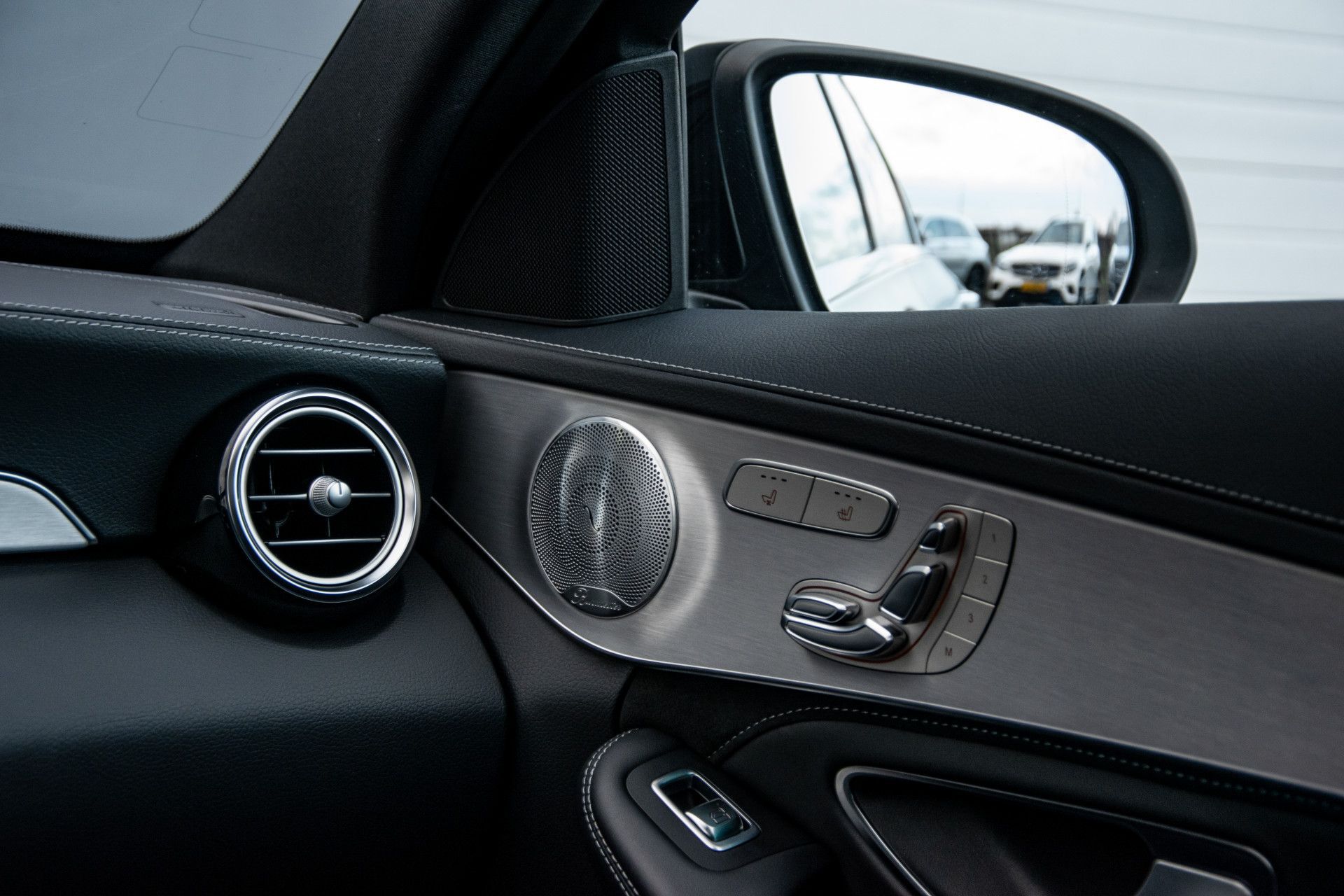 Mercedes-Benz C-Klasse Estate 63 AMG Night Designo | Rij-assistentie | Keyless | Burmester | Panorama Aut7 . Foto 42
