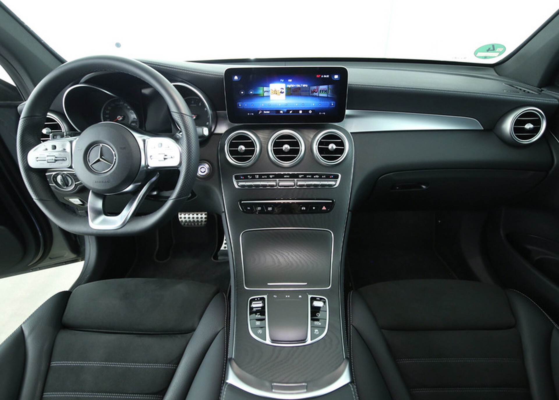 Mercedes-Benz GLC 200 4-M AMG Panorama/Night/Assistentiepakket/Airbalance Aut9 Foto 3