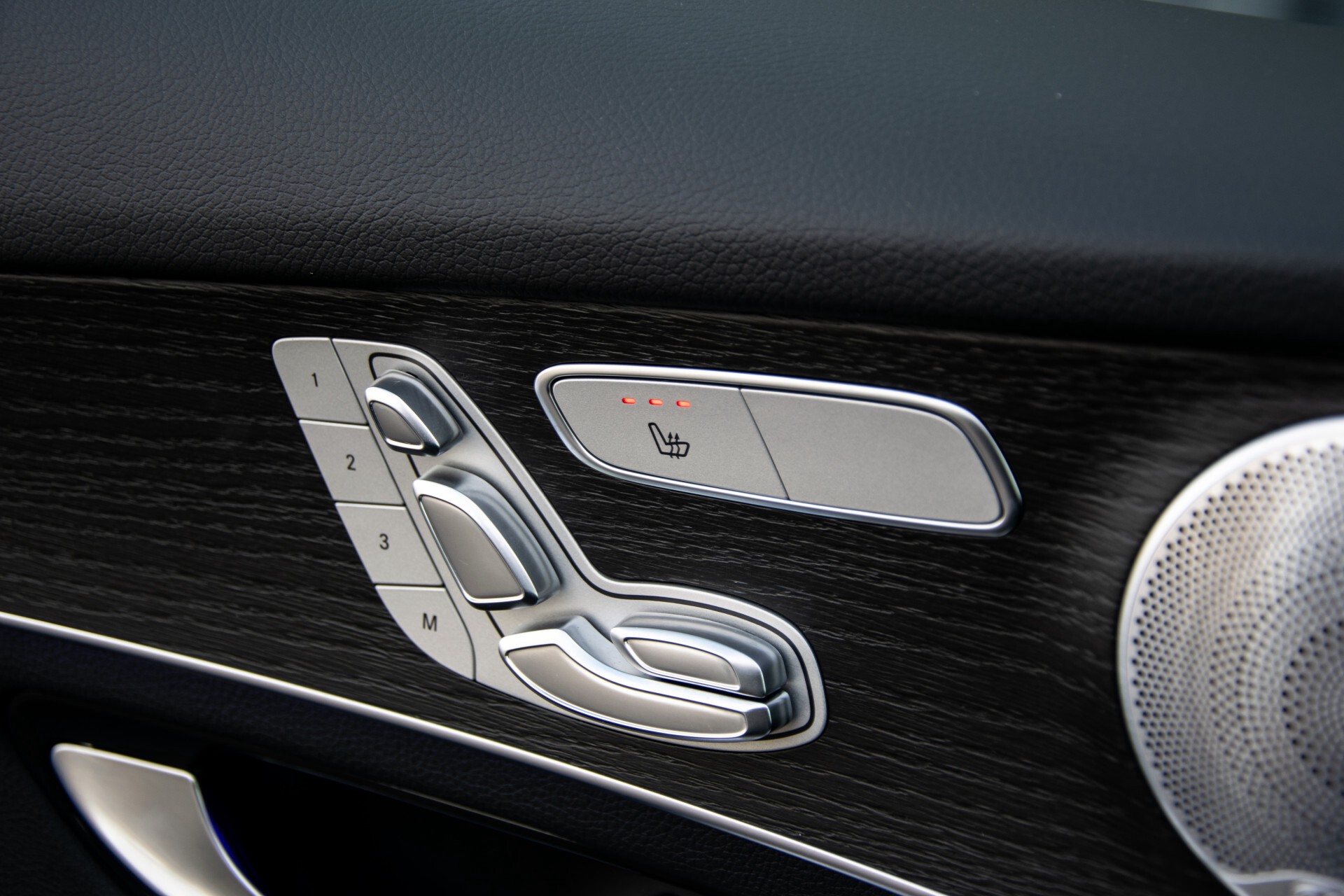 Mercedes-Benz GLC 220d 4-M AMG Panorama/Keyless/Burmester/Night/Assistentie/Standkachel/20" Aut9 Foto 42
