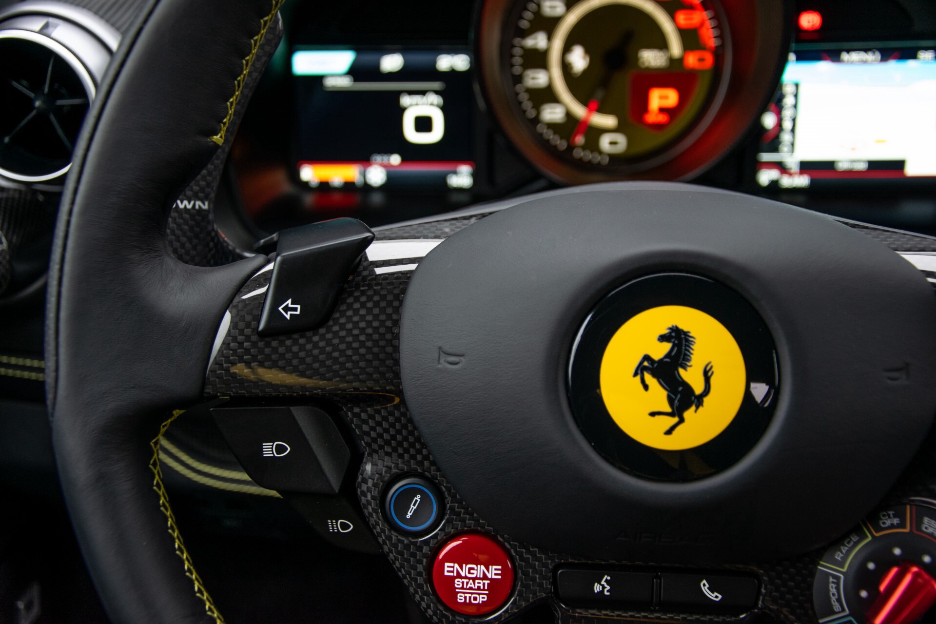 Ferrari F8 Tributo 3.9 V8 HELE Novitech Full Carbon/Lift/Racing Seats/Passenger Display/Hifi Foto 6