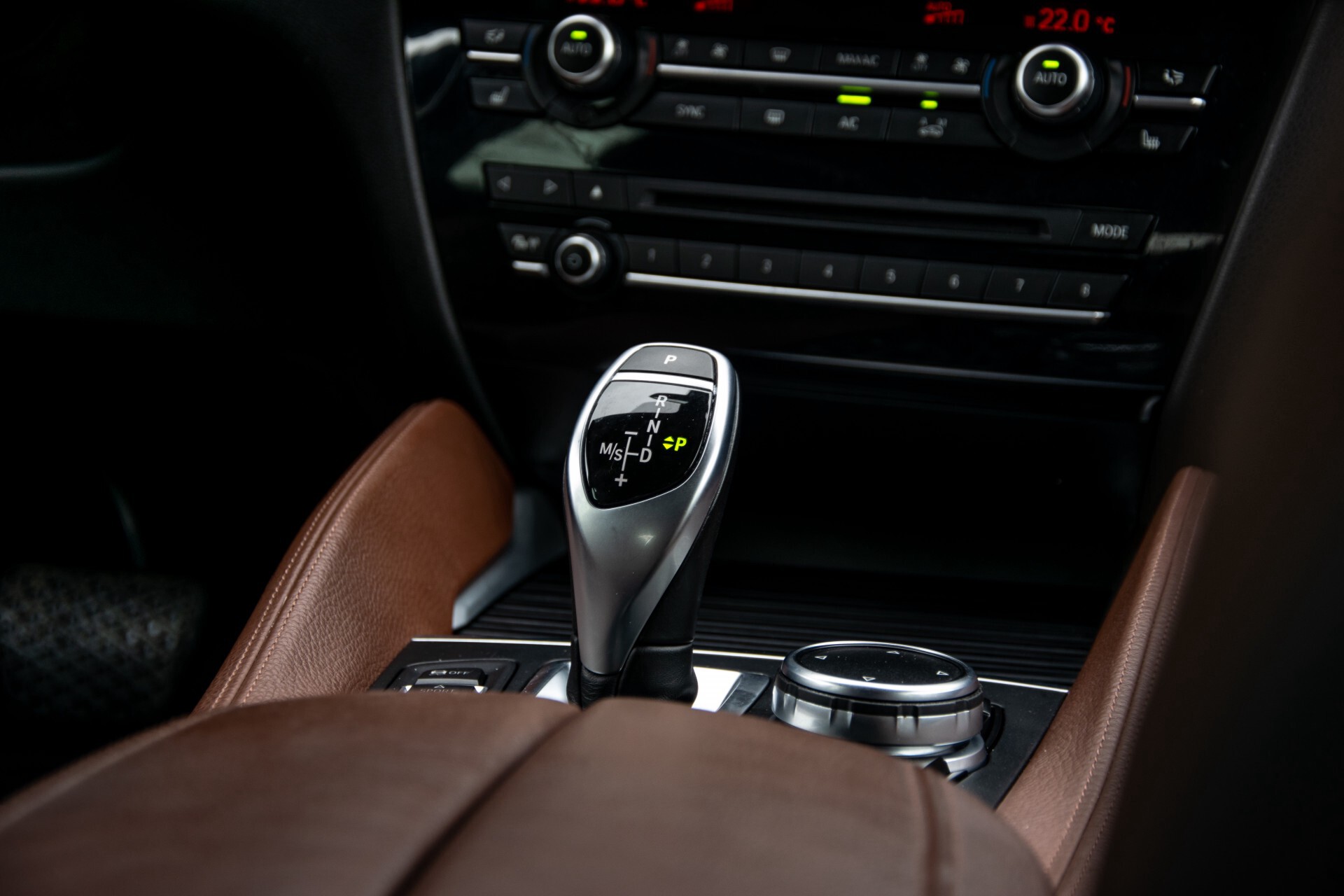 BMW X6 xDrive30d High Executive Driving Assistant/Dak/Comfortstoelen/Trekhaak Aut8 Foto 25