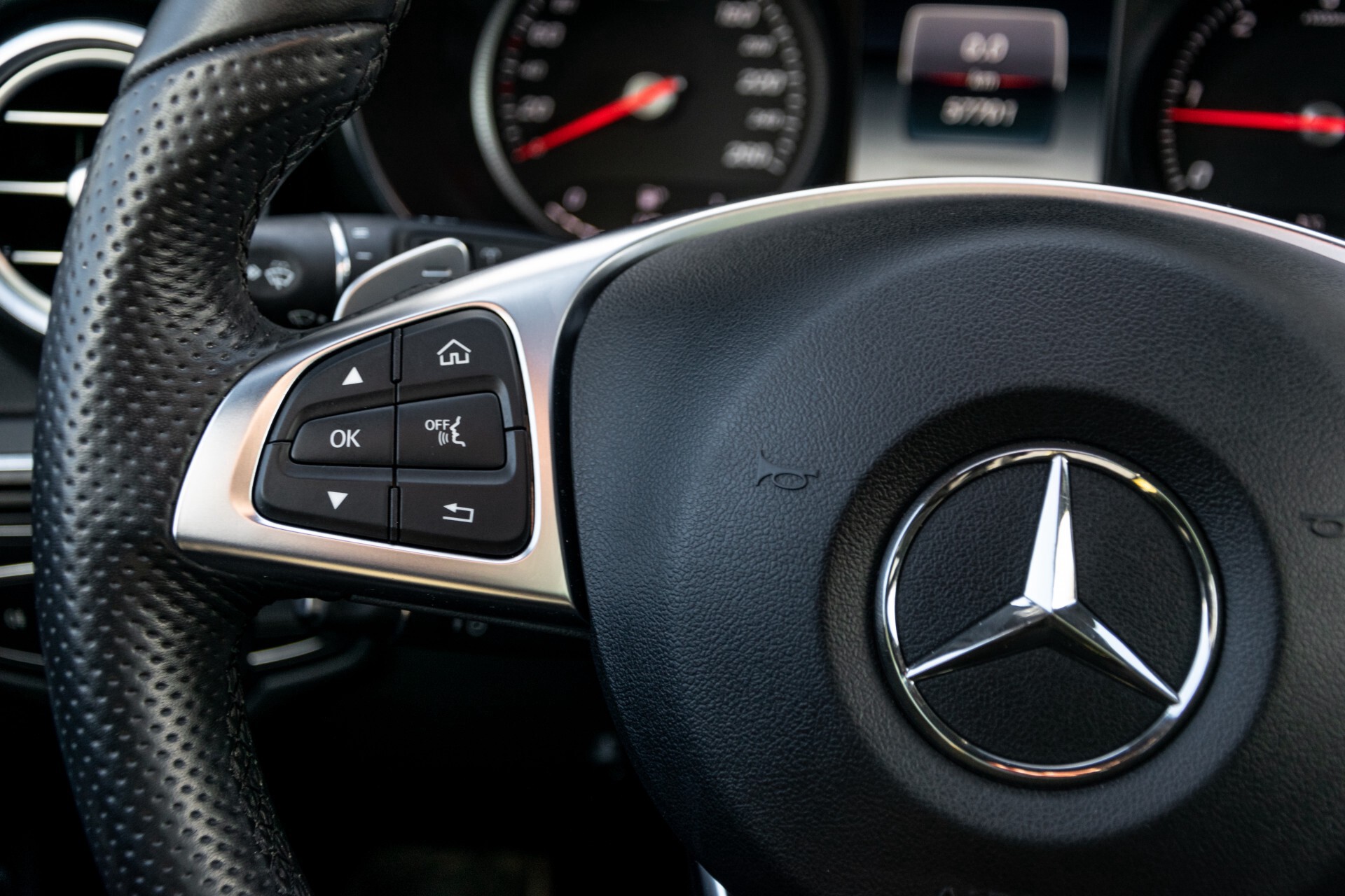 Mercedes-Benz GLC 250 d 4-M AMG Panorama/Burmester/20"/Treeplanken/Trekhaak/Camera Aut9 Foto 9