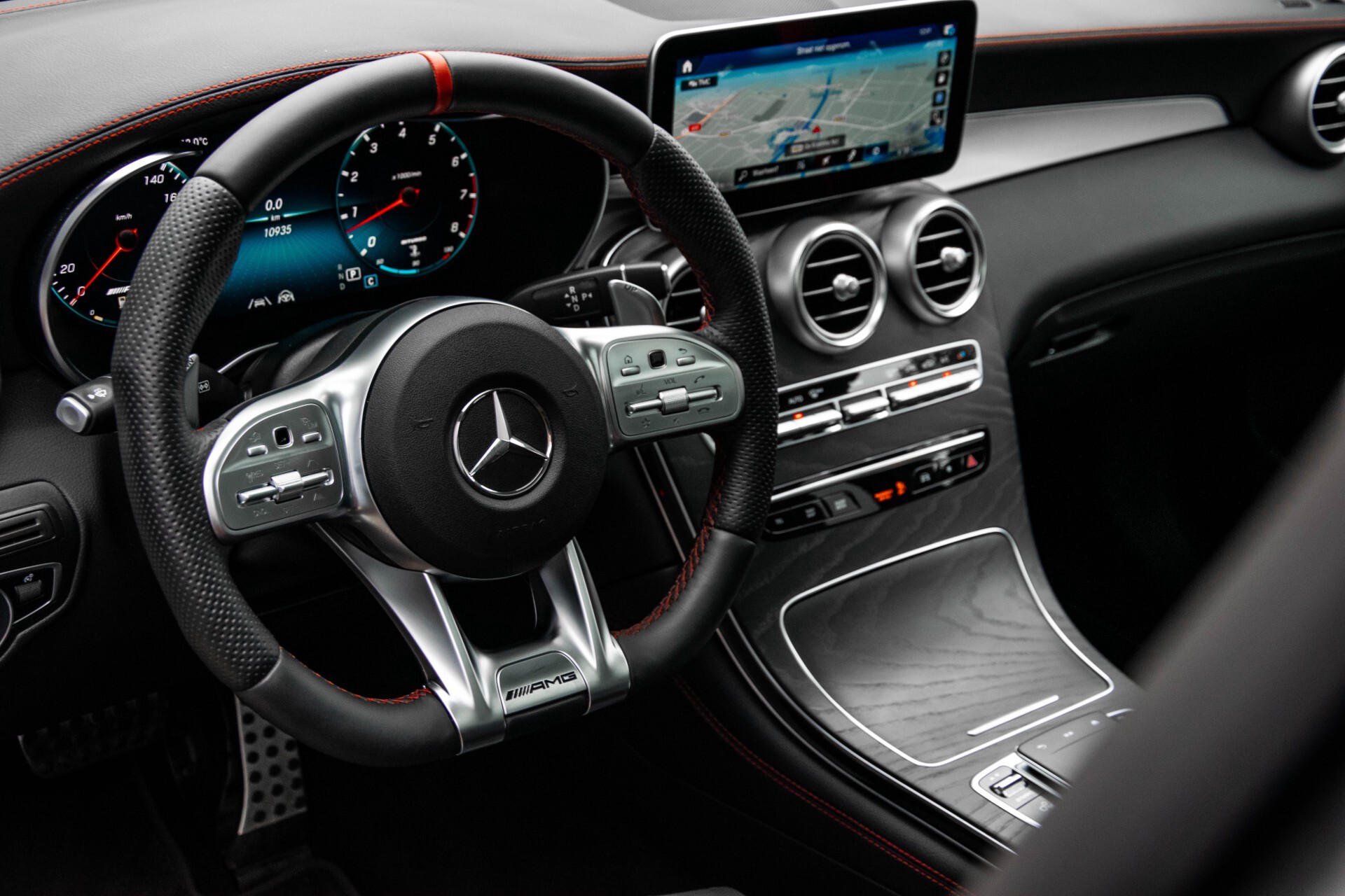 Mercedes-Benz GLC 43 AMG 4M Night Pano/Sportuitlaat/Keyless/Distronic/Widescreen/MBUX/Burmester/21"/Trekhaak Aut9 Foto 16